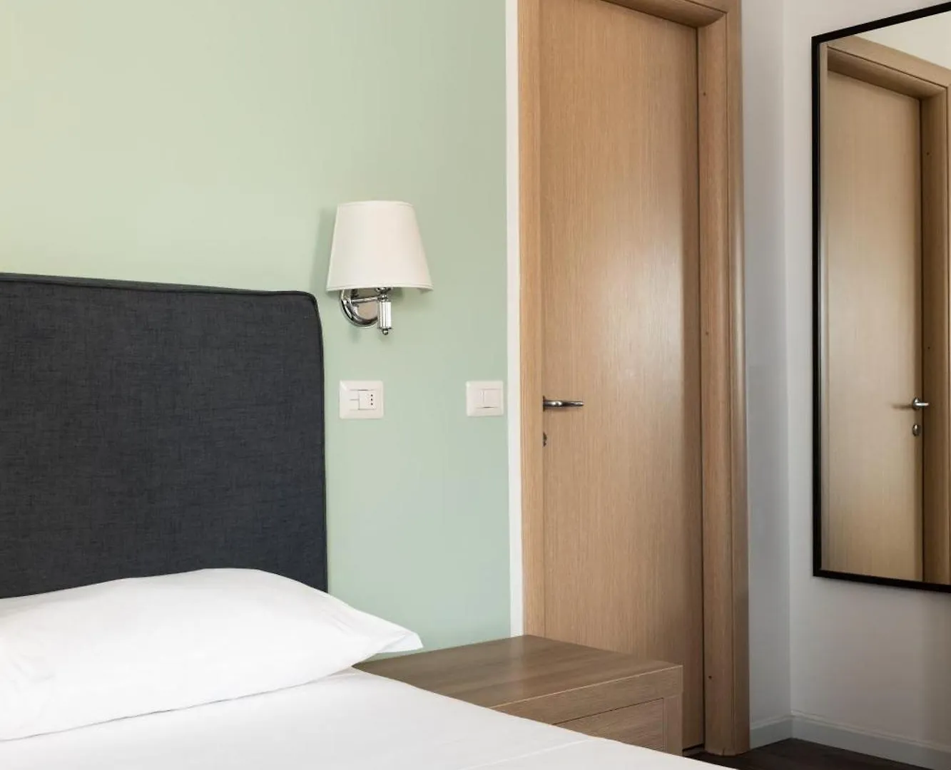Fleming Suites By Hili Рим 3*,
